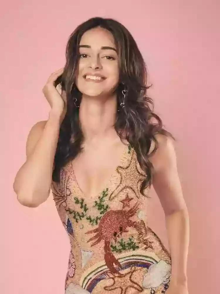 /assets/images/celeb/ananyaPanday1.webp